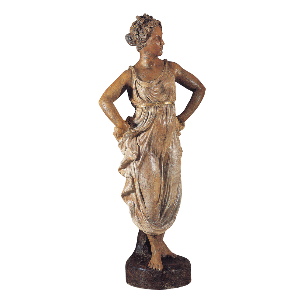 Statua con ghirlanda di fiori