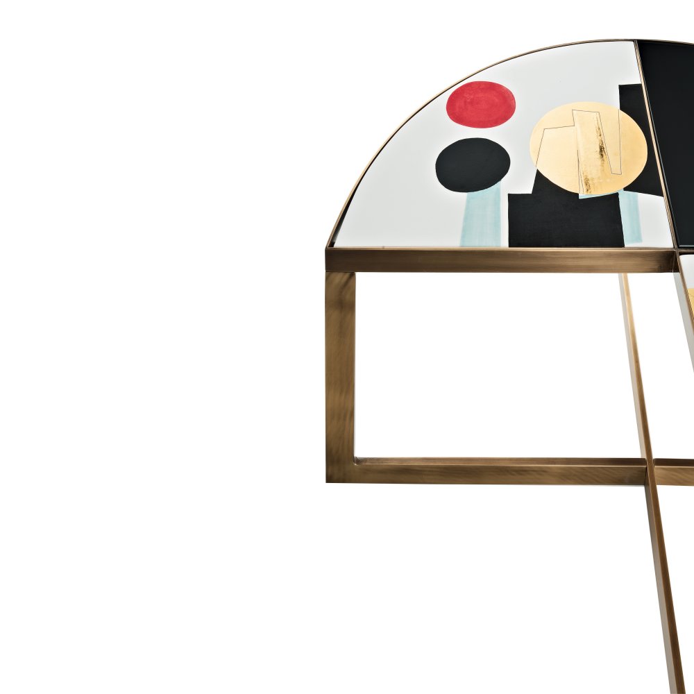 Carousel - Coffee table
