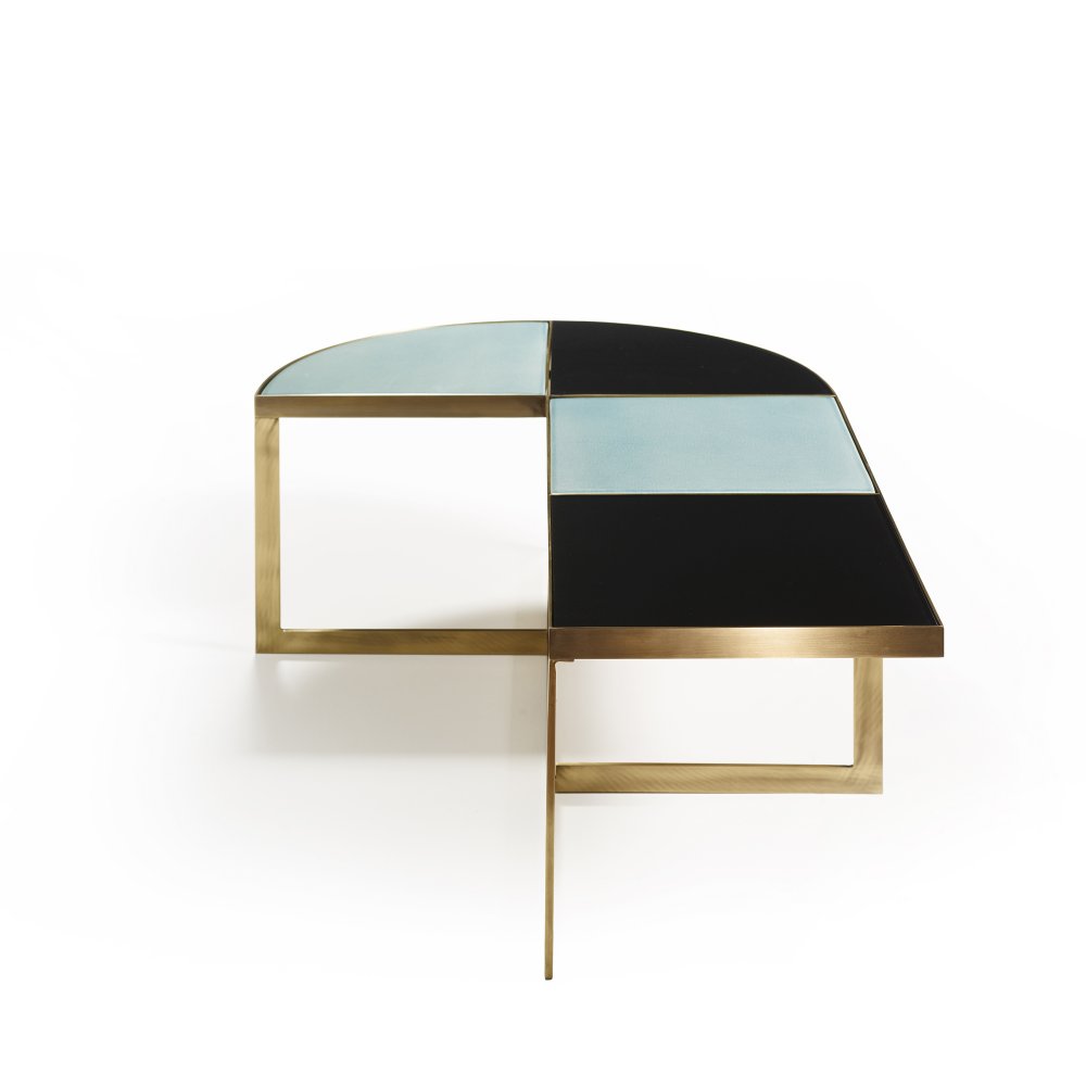 Carousel - Coffee table