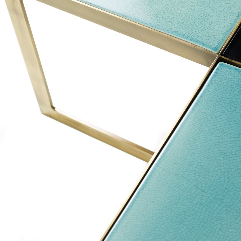 Carousel - Coffee table