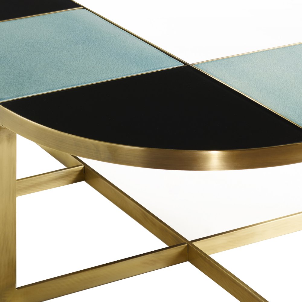 Carousel - Coffee table