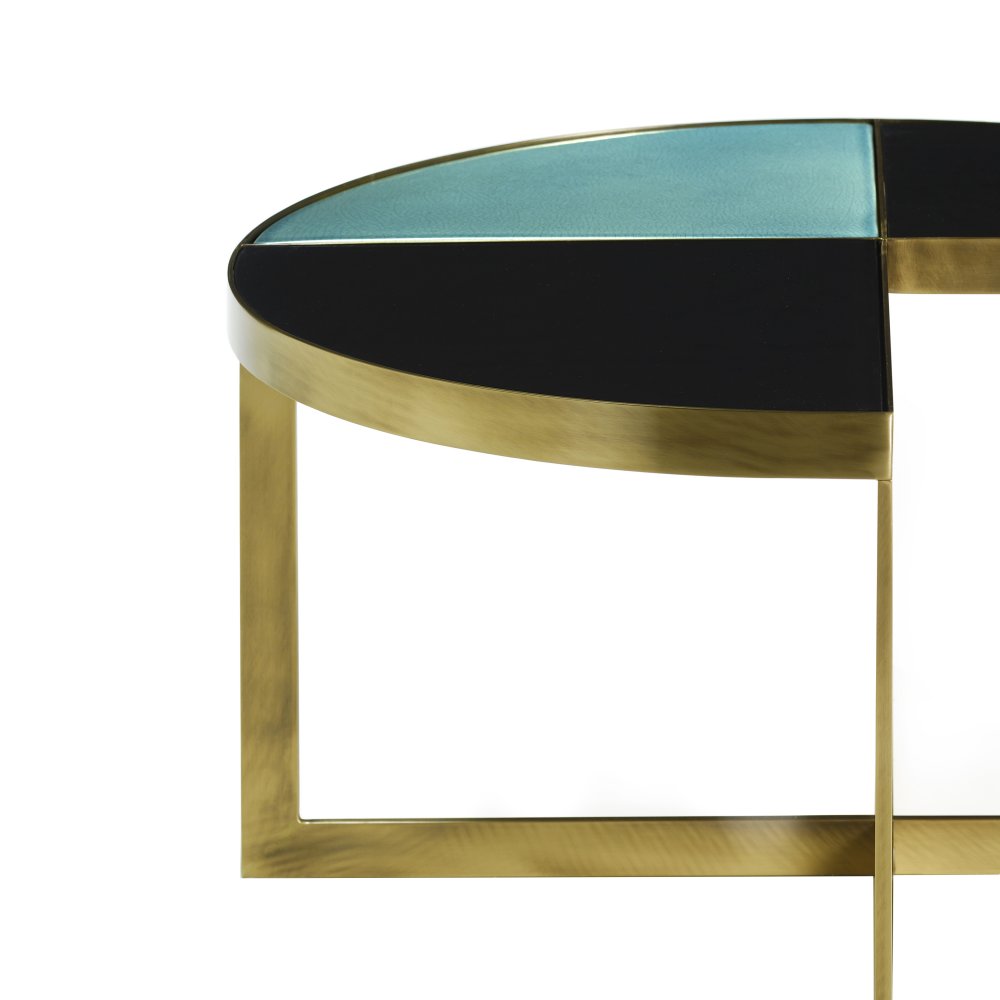 Carousel - Coffee table